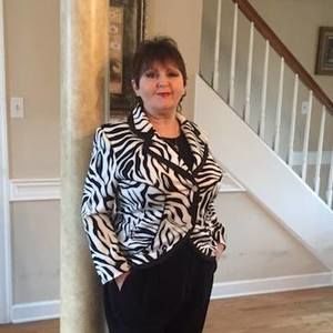 Meet your Posher, Deborah